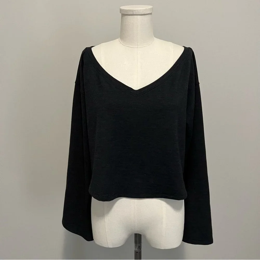 Lululemon Show Your Depth Long Sleeve Cropped Pullover Sweater - Picture 5 of 15